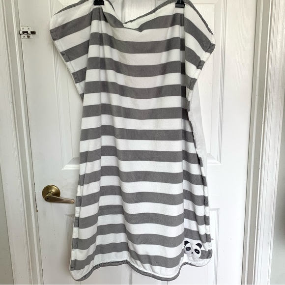 Carter’s Gray White Striped Panda Blanket Baby Security Nursery Soft Rare - Picture 5 of 6